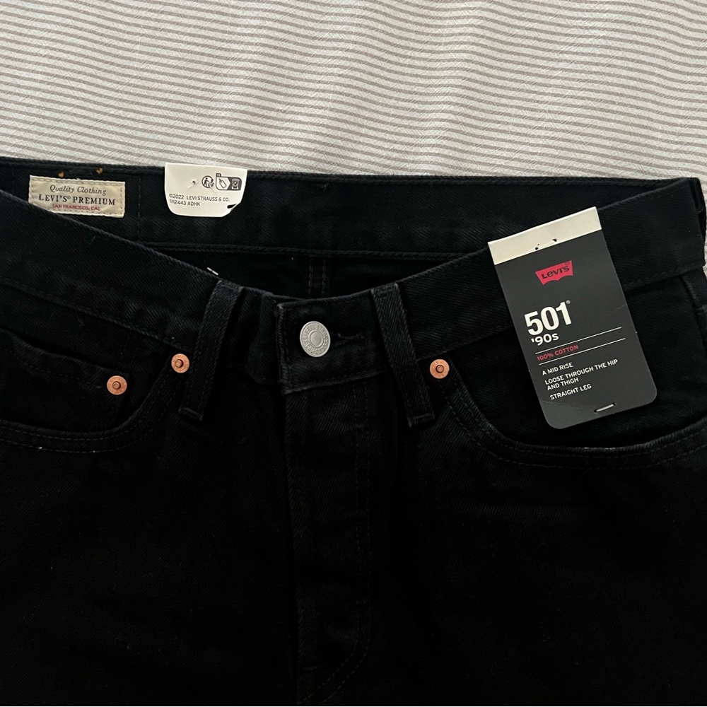 Levi's 501 90's Style Jeans NWT - Picture 2 of 4